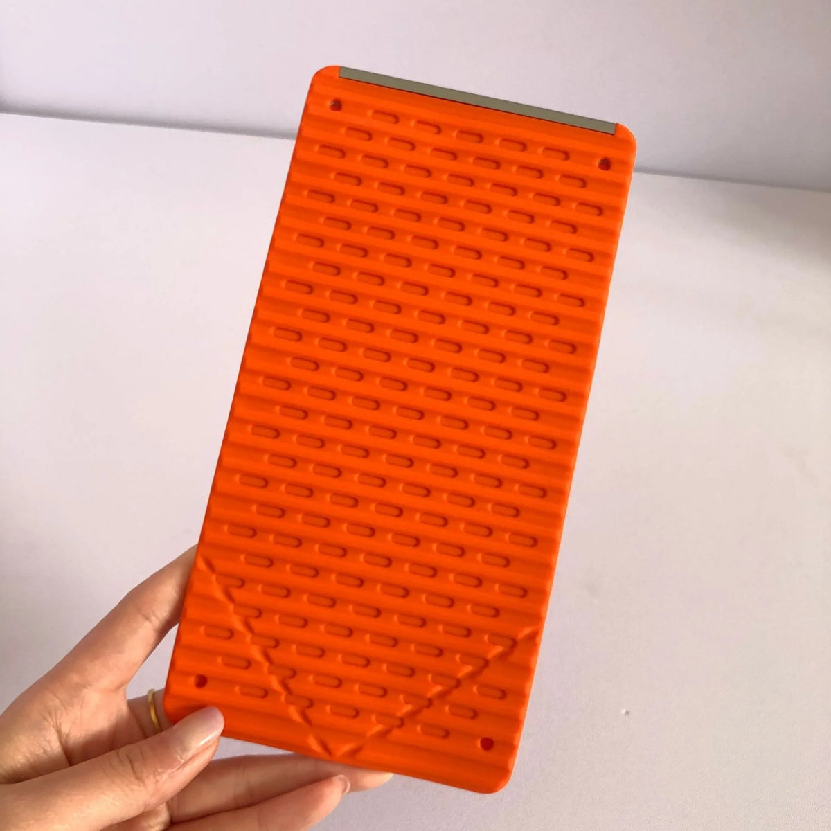 Creative Deformable Lazy Stand, Flexible Folding Silicone Holder for Phones, Tablets, and Laptops - 2026 New Model